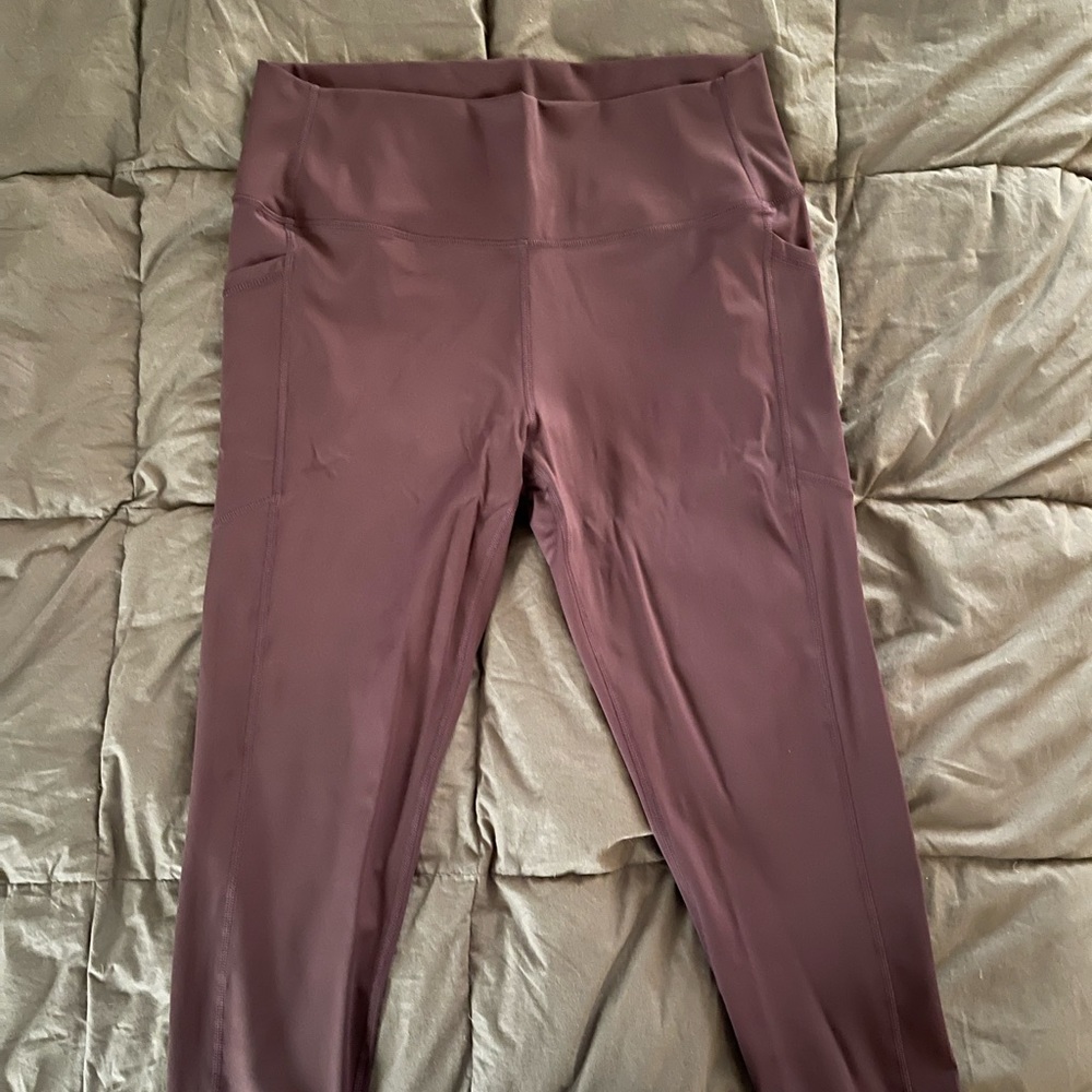 65% OFF!! ZYIA Wine Pocket Brilliant Hi-Rise Capri 20”